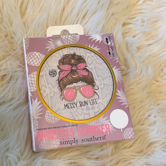 Simply Southern Wireless Charger Messy Bun Life iPhone Samsung Cell Phone New - Picture 2 of 4